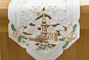 Plauener Spitze Tischband zu Weihnachten