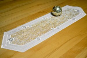 Tischband zu Weihnachten aus Plauener Spitze
