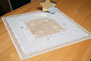 Plauener Spitze Tischdecken zu Weihnachten