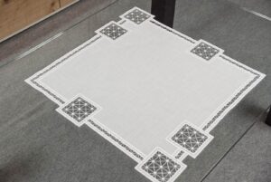 Plauener Spitze Tischdecke Modern Kai 60x60 Cm 01